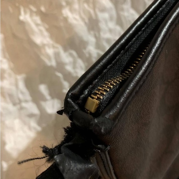 COACH PURSE over Shoulder or Crossbody - Picture 7 of 7